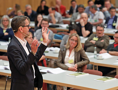 15. SteinForum