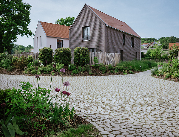 Terrasse beim Schloss Monrepos mit SANTURO Terrassenplatten