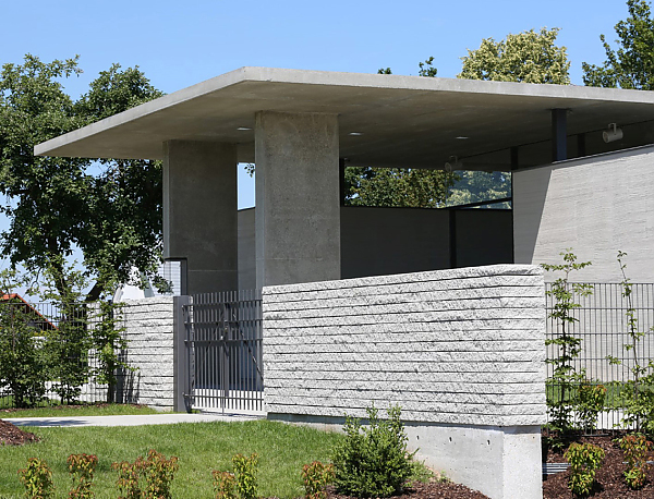 CULT Long-Line Mauer Friedhof Obermichelbach