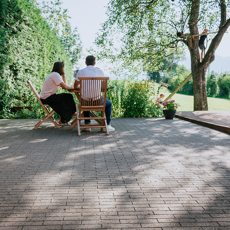 Terrasse mit MAURINO Riemchenstein vollkantig