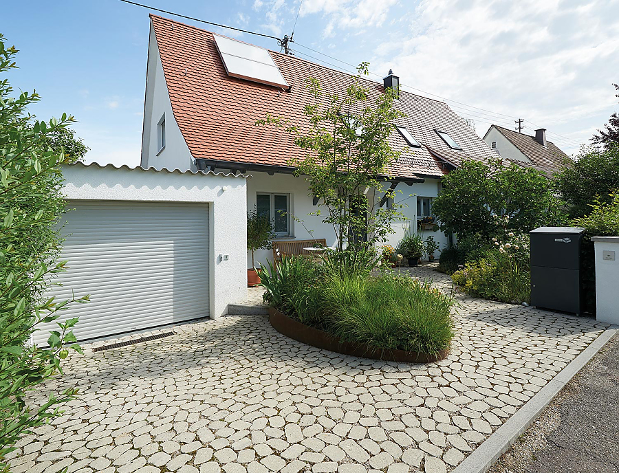 ARENA Pflaster in einer Hofeinfahrt