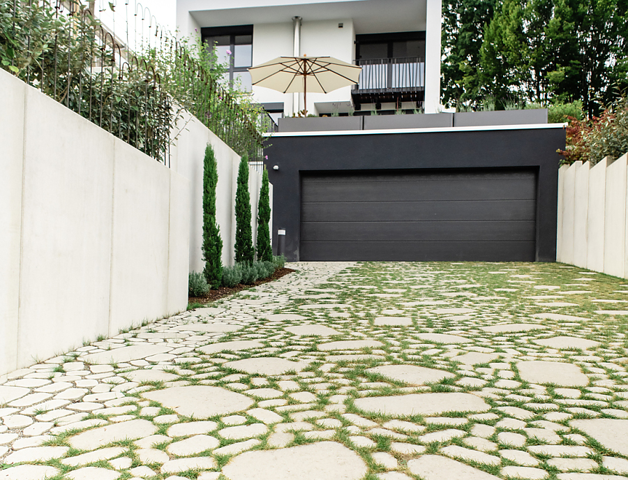 Hofeinfahrt mit ARENA Pflasterplatten