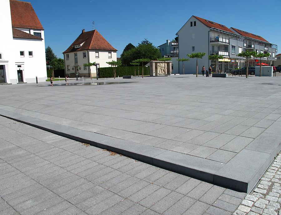 Anwendung von ARCADO Pflastersteinen in Meckenbeuren