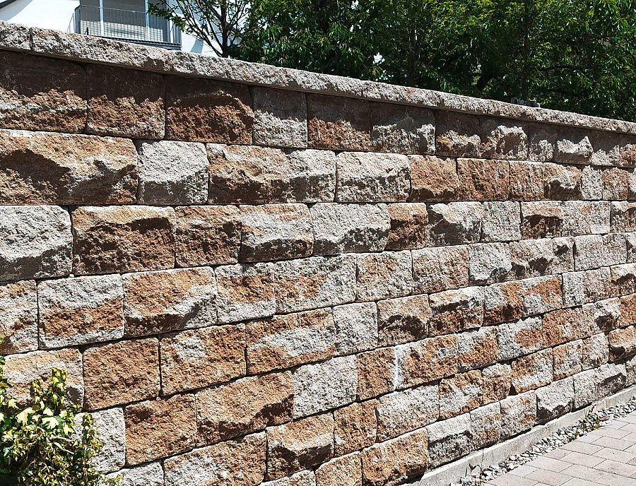 SANTURO Mauer