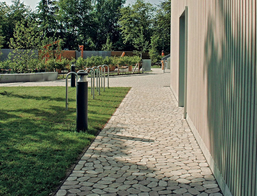 ARENA Pflastersteine auf dem Schulhof des Haus des Kindes in Laupheim.