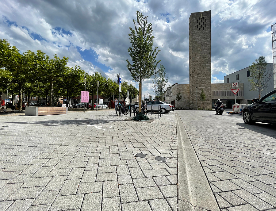 Platz- und Straßengestaltung mit LA PERLA Pflastersteinen.