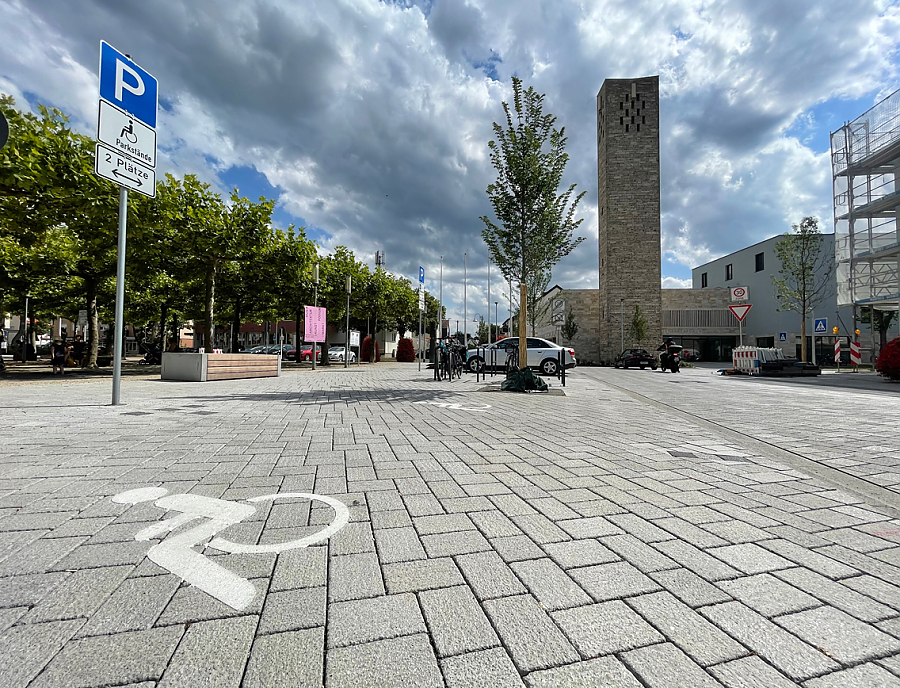 Platz- und Straßengestaltung mit LA PERLA Pflastersteinen.