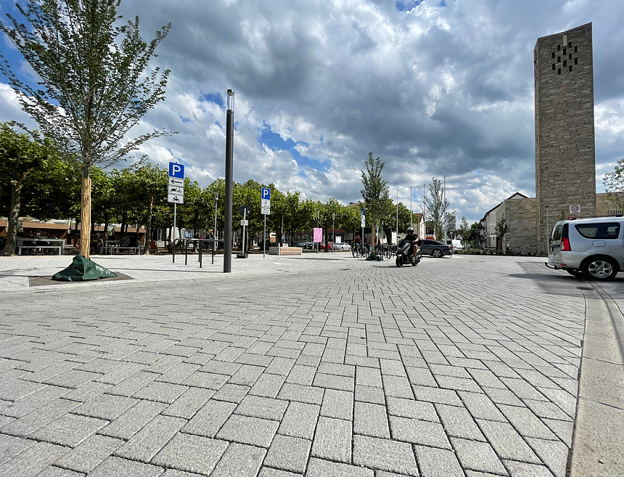 Platz- und Straßengestaltung mit LA PERLA Pflastersteinen.