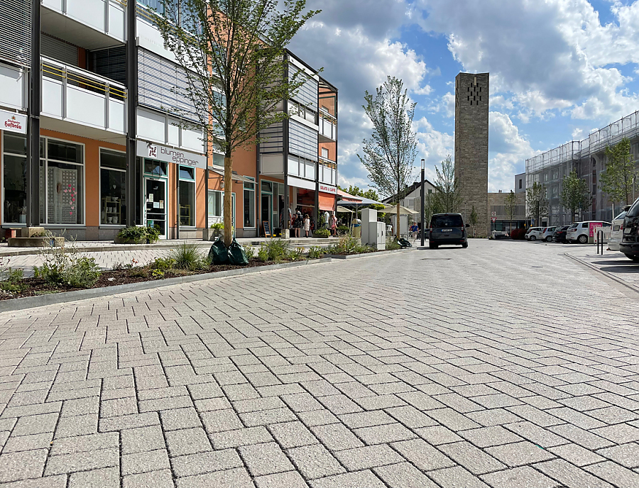 Platz- und Straßengestaltung mit LA PERLA Pflastersteinen.