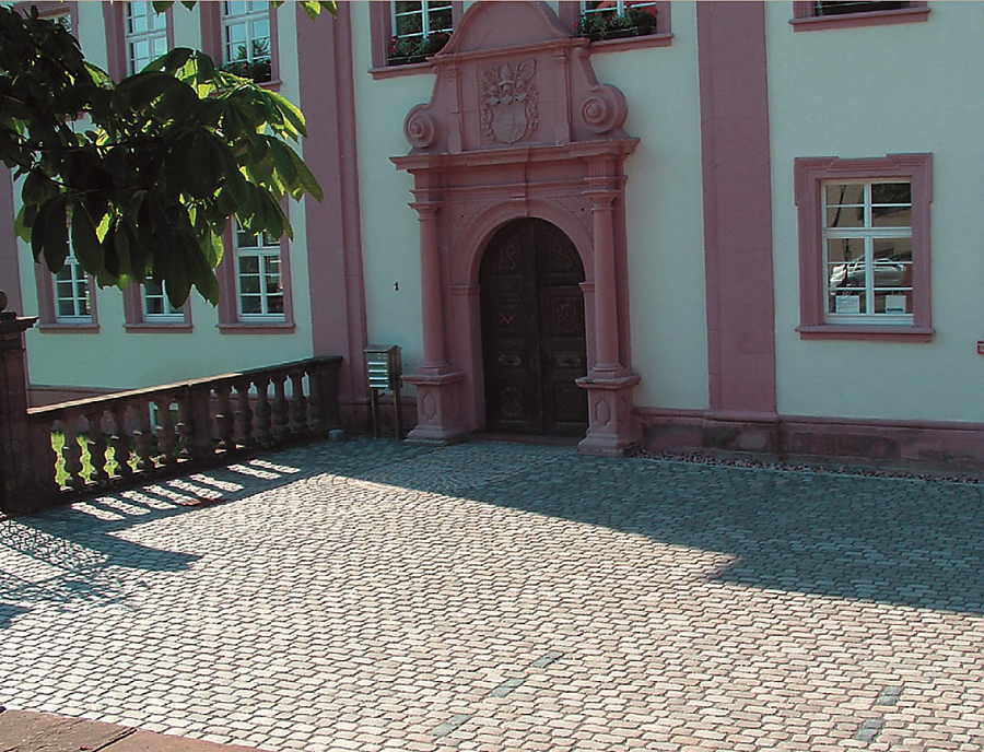 Anwendung von COURT-STONE Pflastersteinen in Horb-Dettingen