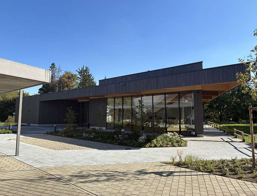 Pflasterstein POLYLINE beim Gemeindezentrum Reutlingen