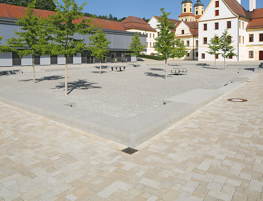 Anwendung TEGULA Pflastersteine am Kloster Rebdorf