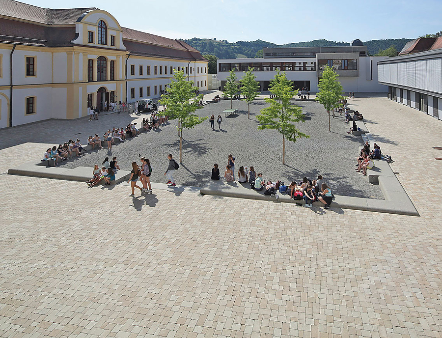 Anwendung TEGULA Pflastersteine am Kloster Rebdorf