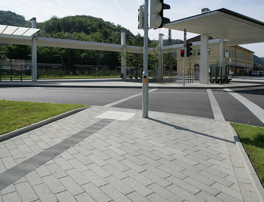 ARCADO Pflastersteine beim ZOB in Geislingen-Steige