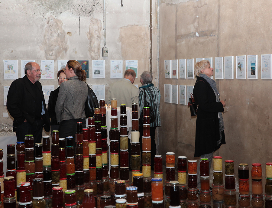 Vernissage mit der Kuenstlerin Lena Roeth