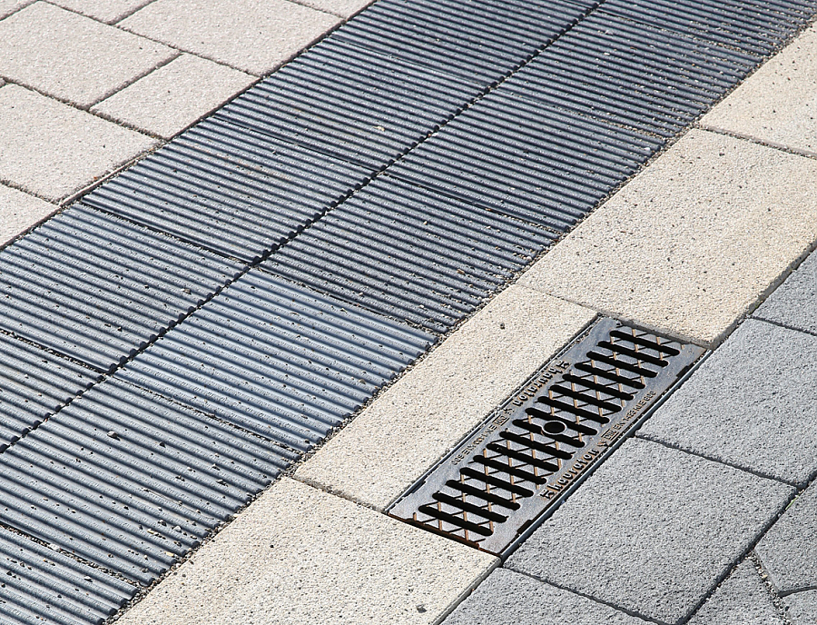 Bodenindikatoren Bindenleitsystem mit Rippenstruktur