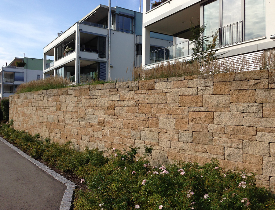 Gartenmauer SANTURO Landhausmauer in der Farbe Kalkstein-Schattiert