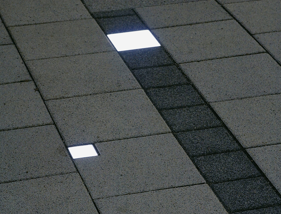 LED Pflasterleuchten kombiniert mit ARCADO Pflastersteinen
