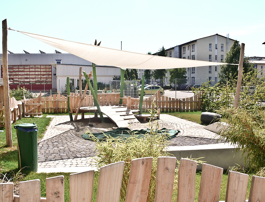 Anwendung von ARENA Pflastersteinen beim Kindergarten Konstanz