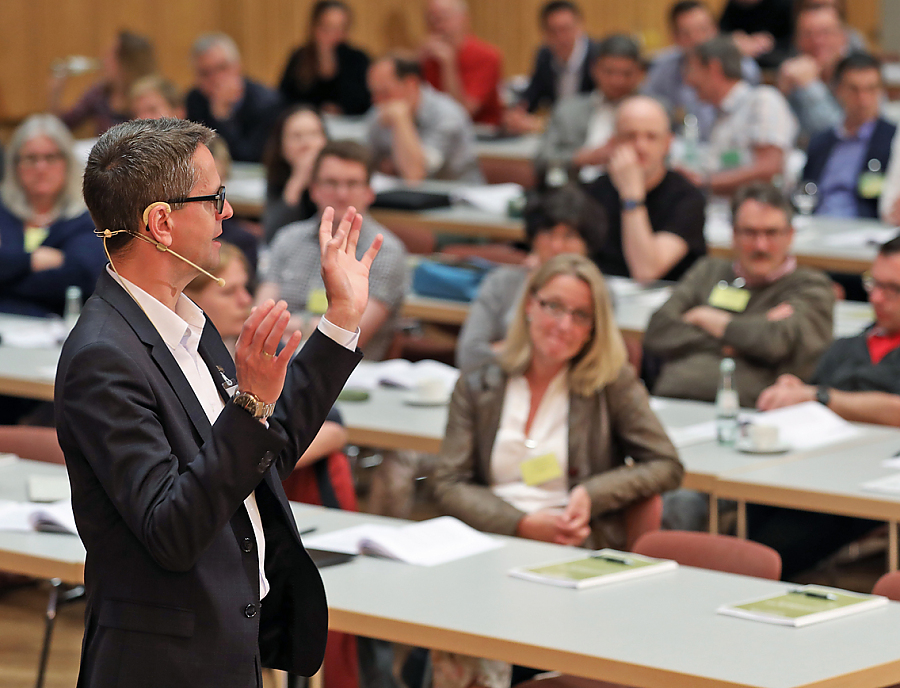 Besucher beim 15. SteinForum