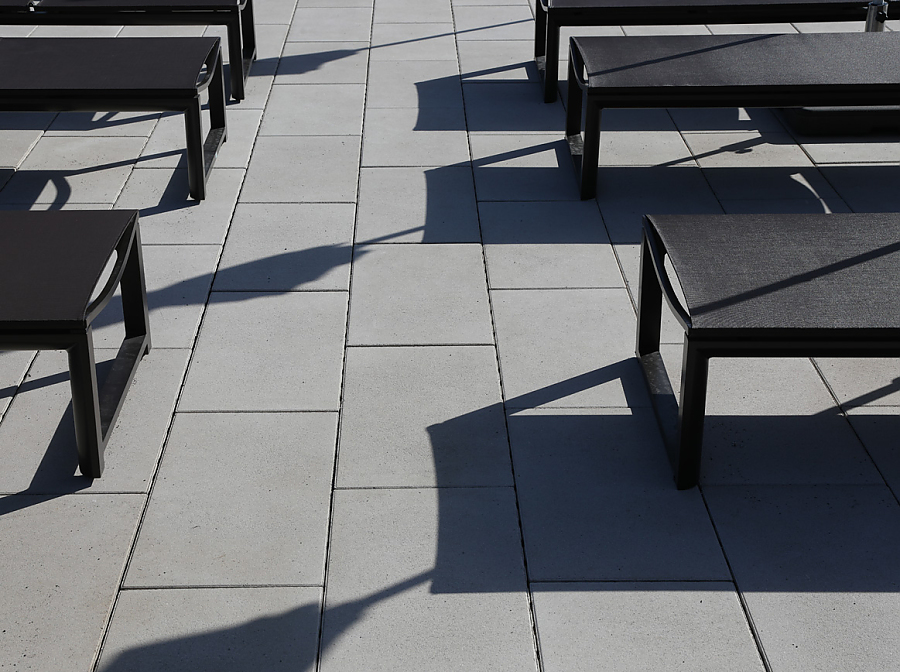 FERRO CONCRETE Terrassenplatten beim Alpsee Camping in Immenstadt