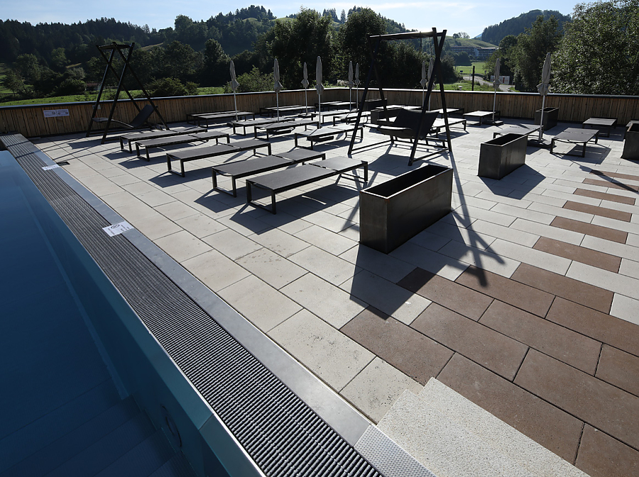 FERRO CONCRETE Terrassenplatten beim Alpsee Camping in Immenstadt