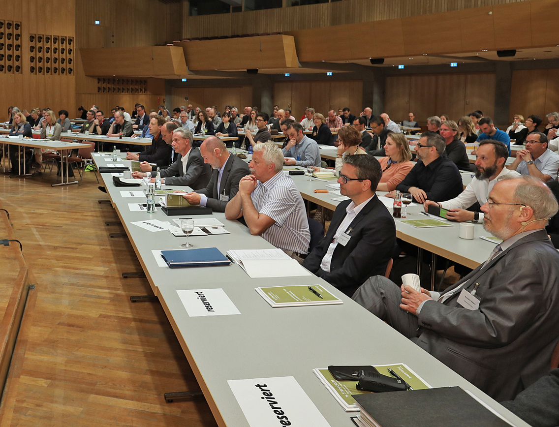 Besucher beim 15. SteinForum